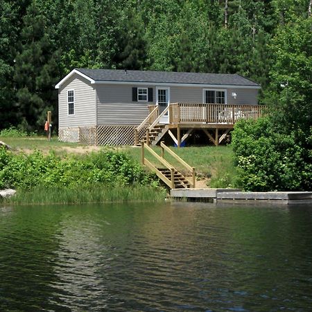 All Star Resort Madawaska Экстерьер фото