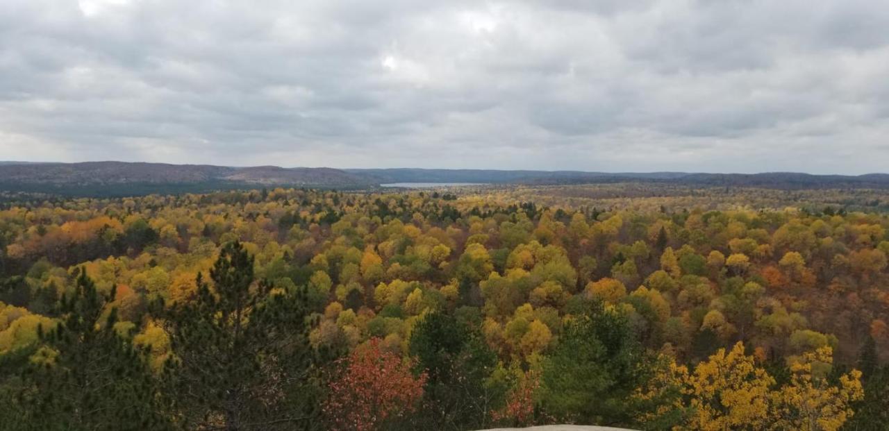 All Star Resort Madawaska Экстерьер фото