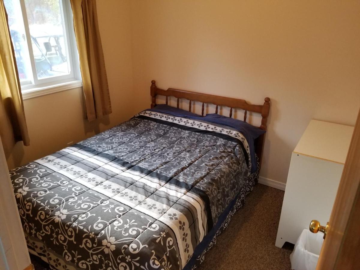 All Star Resort Madawaska Экстерьер фото