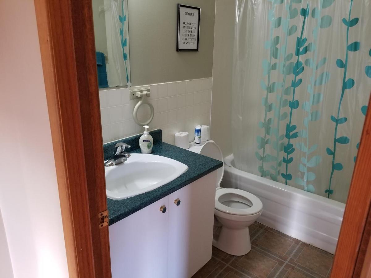 All Star Resort Madawaska Экстерьер фото